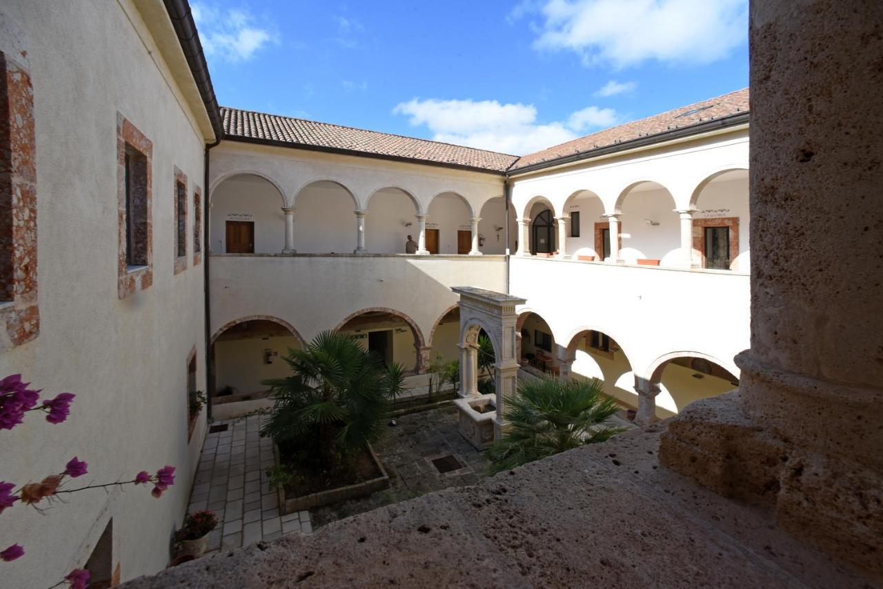 Hotel Convento Di Stignano Rignano Garganico Exterior foto